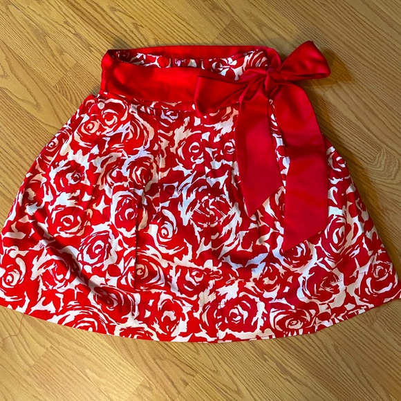 Super cute Twenty one, red and white skirt. - Picture 1 of 4